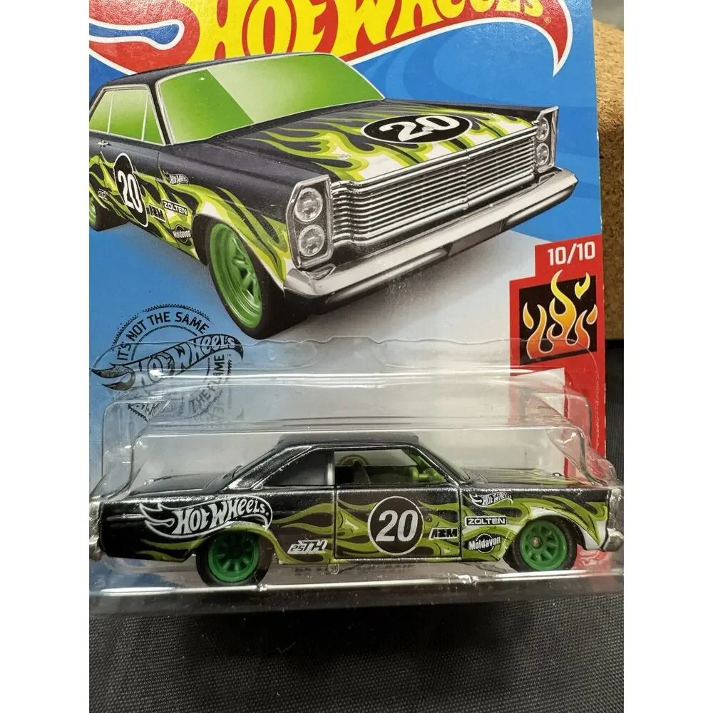 Hot Wheels 2020 Super Treasure Hunt '65 Ford Galaxie STH HW Flames Real Riders